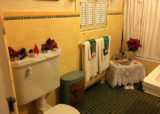 3 Holiday Bathroom Decoration Ideas